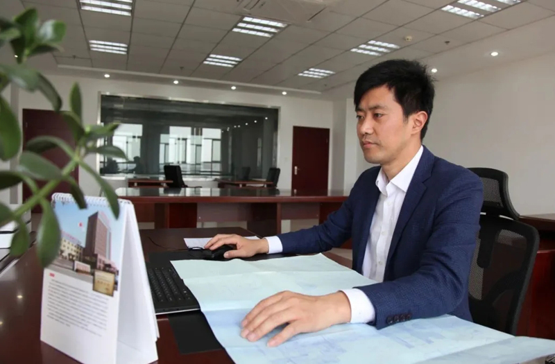 海安名匠丨江蘇鵬飛集團股份有限公司設計中心主任，高級工程師、高級技師李曉平